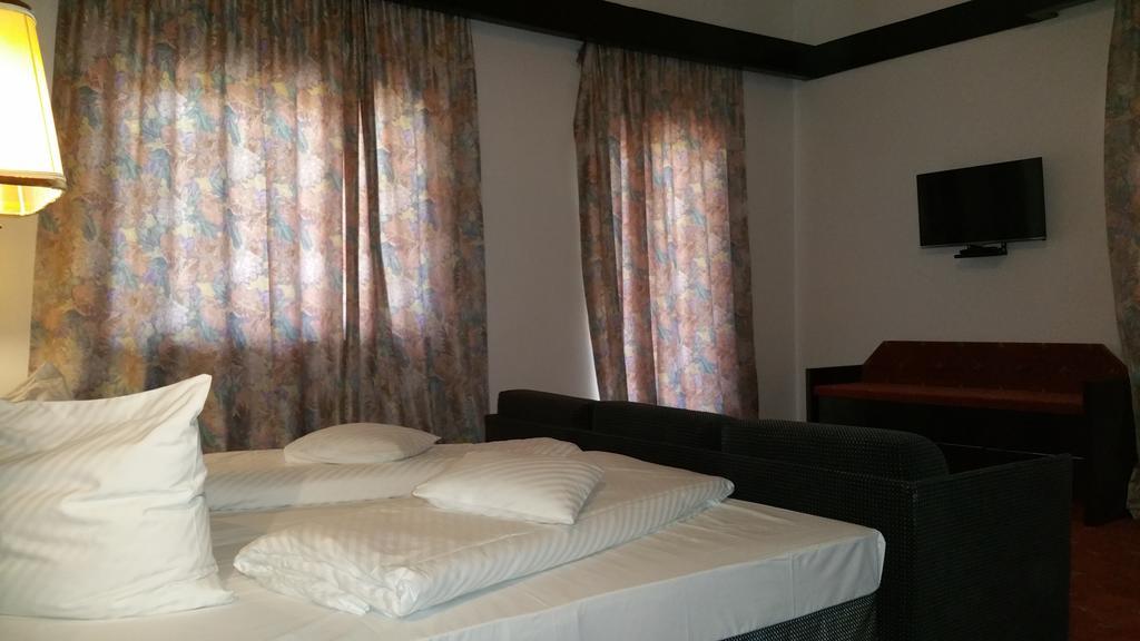 Conacul Balta Alba Hotel Eksteriør billede